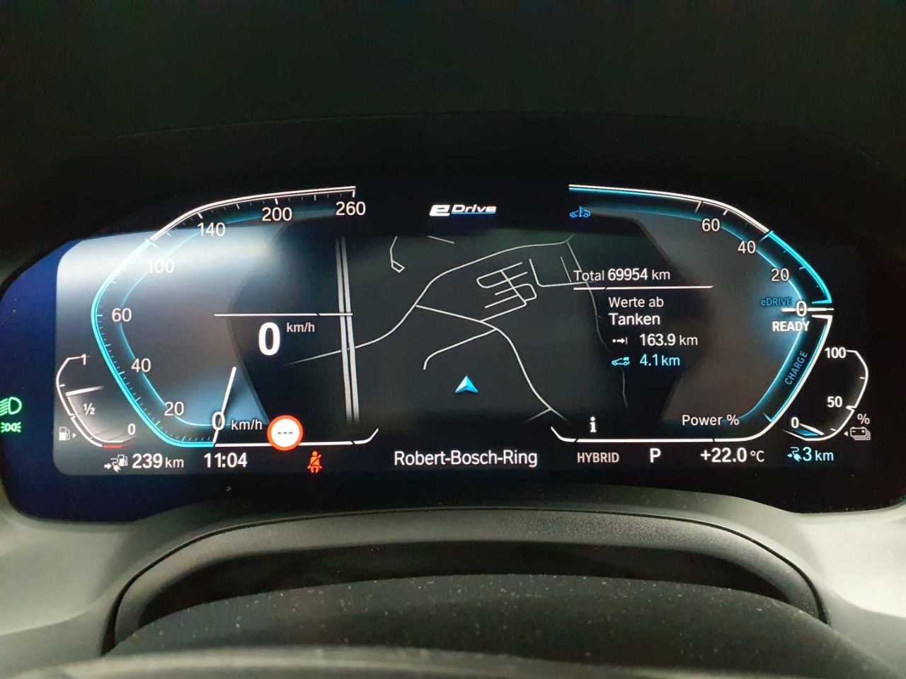 BMW 330e Touring xDrive Aut. Sport Line 11