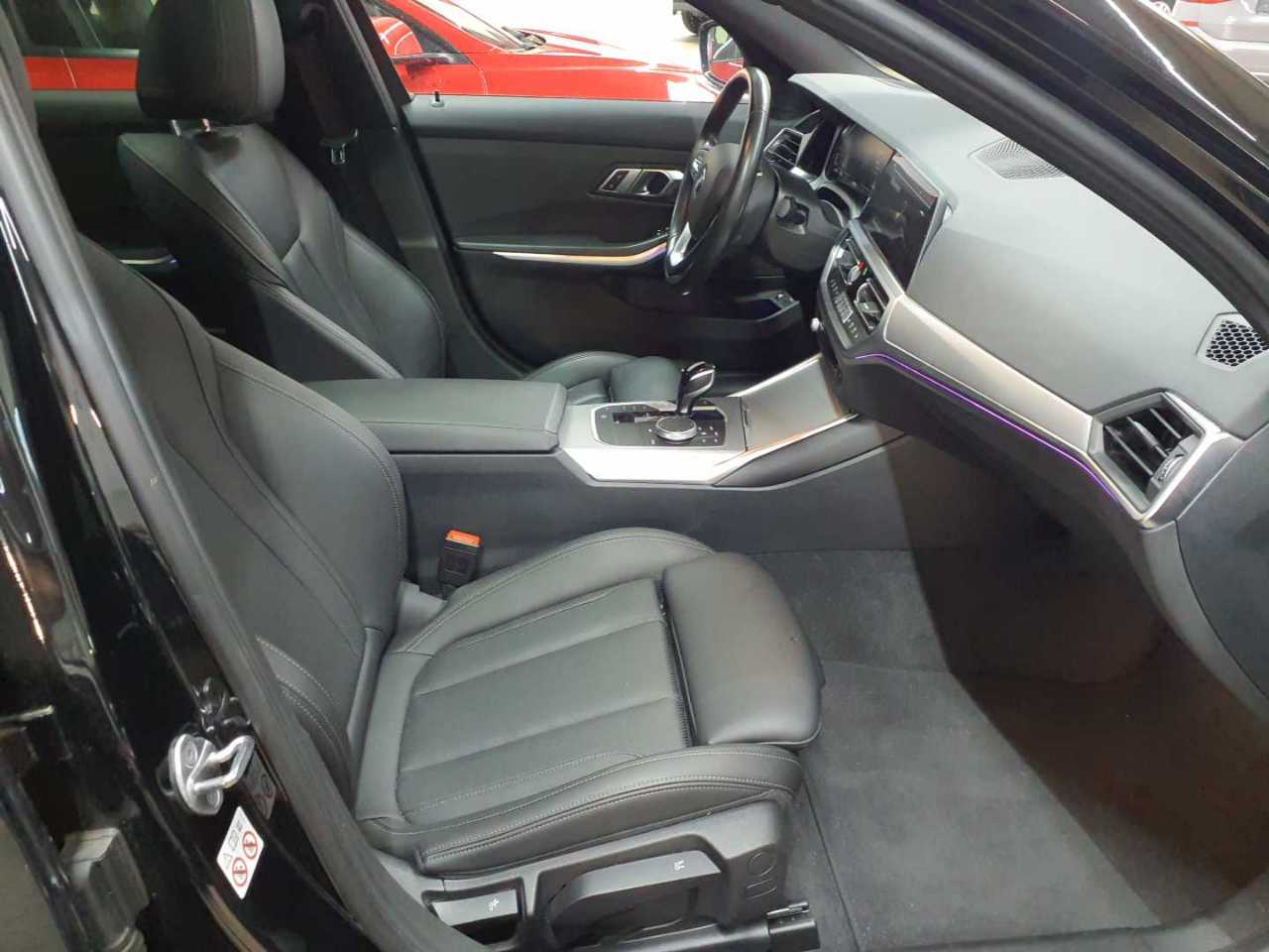 BMW 330e Touring xDrive Aut. Sport Line 8