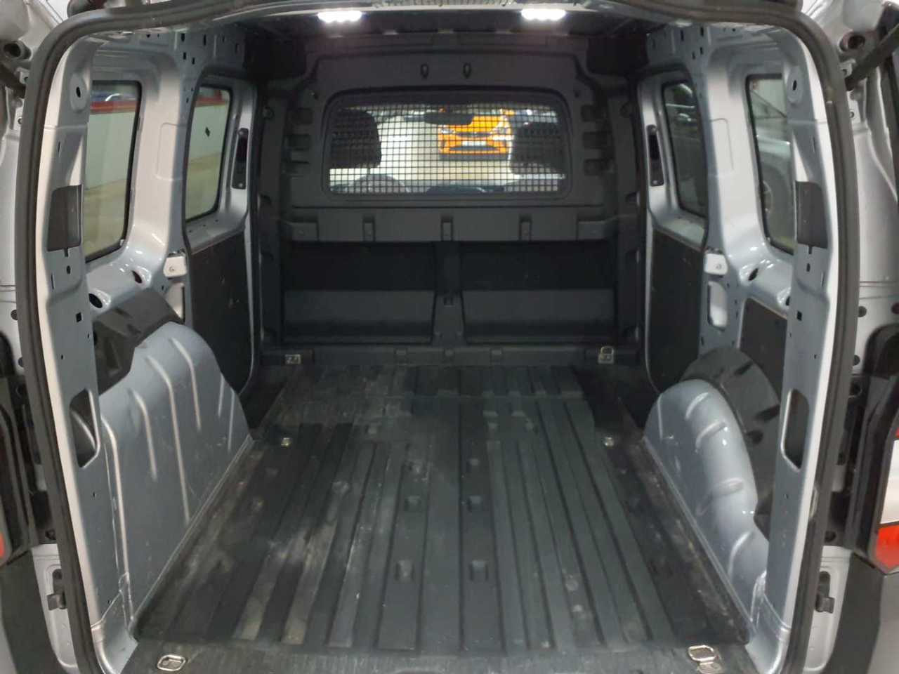 Volkswagen Caddy Cargo 2.0 TDI BMT 15