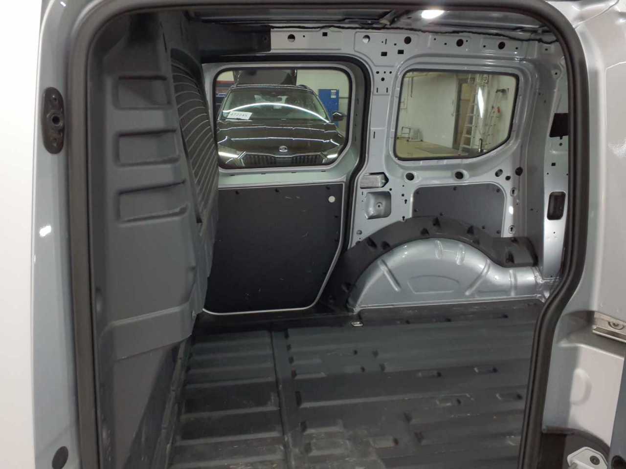 Volkswagen Caddy Cargo 2.0 TDI BMT 13