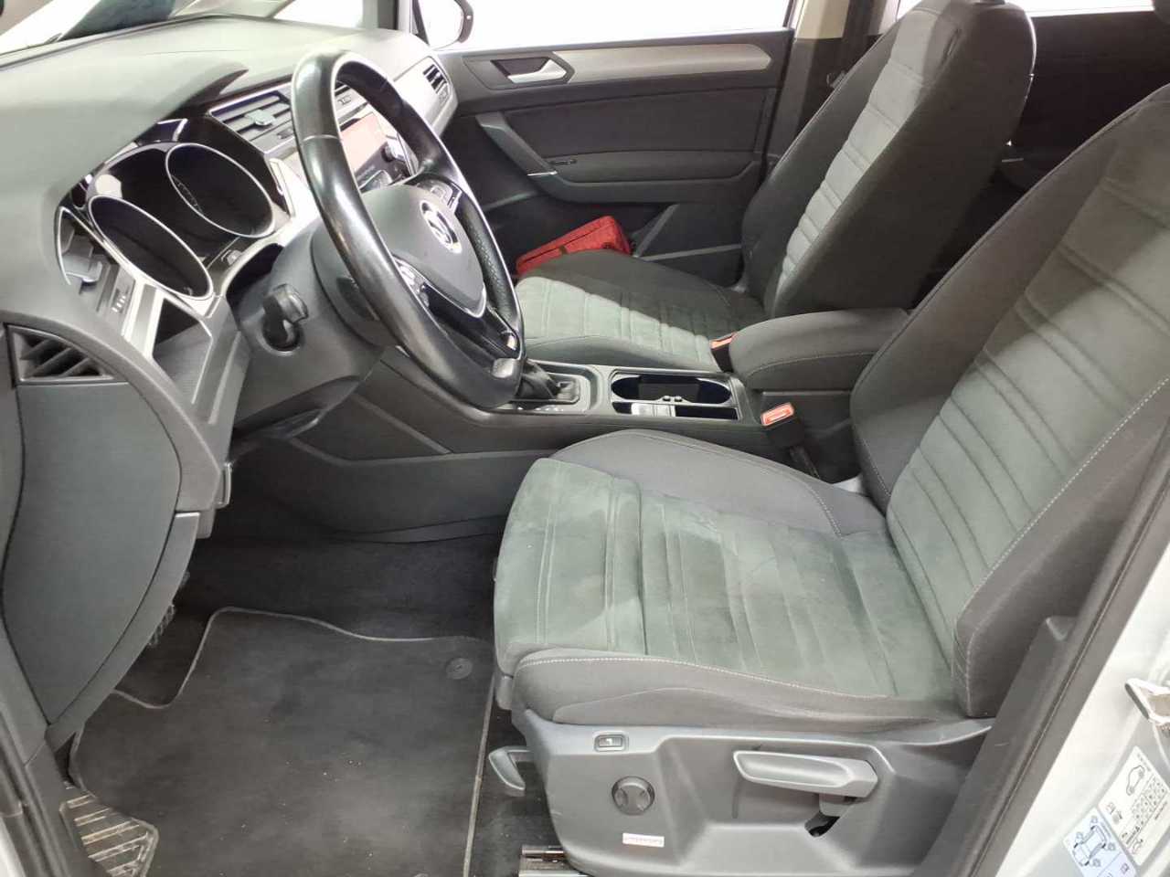 Volkswagen Touran 2.0 TDI SCR DSG Comfortline 7