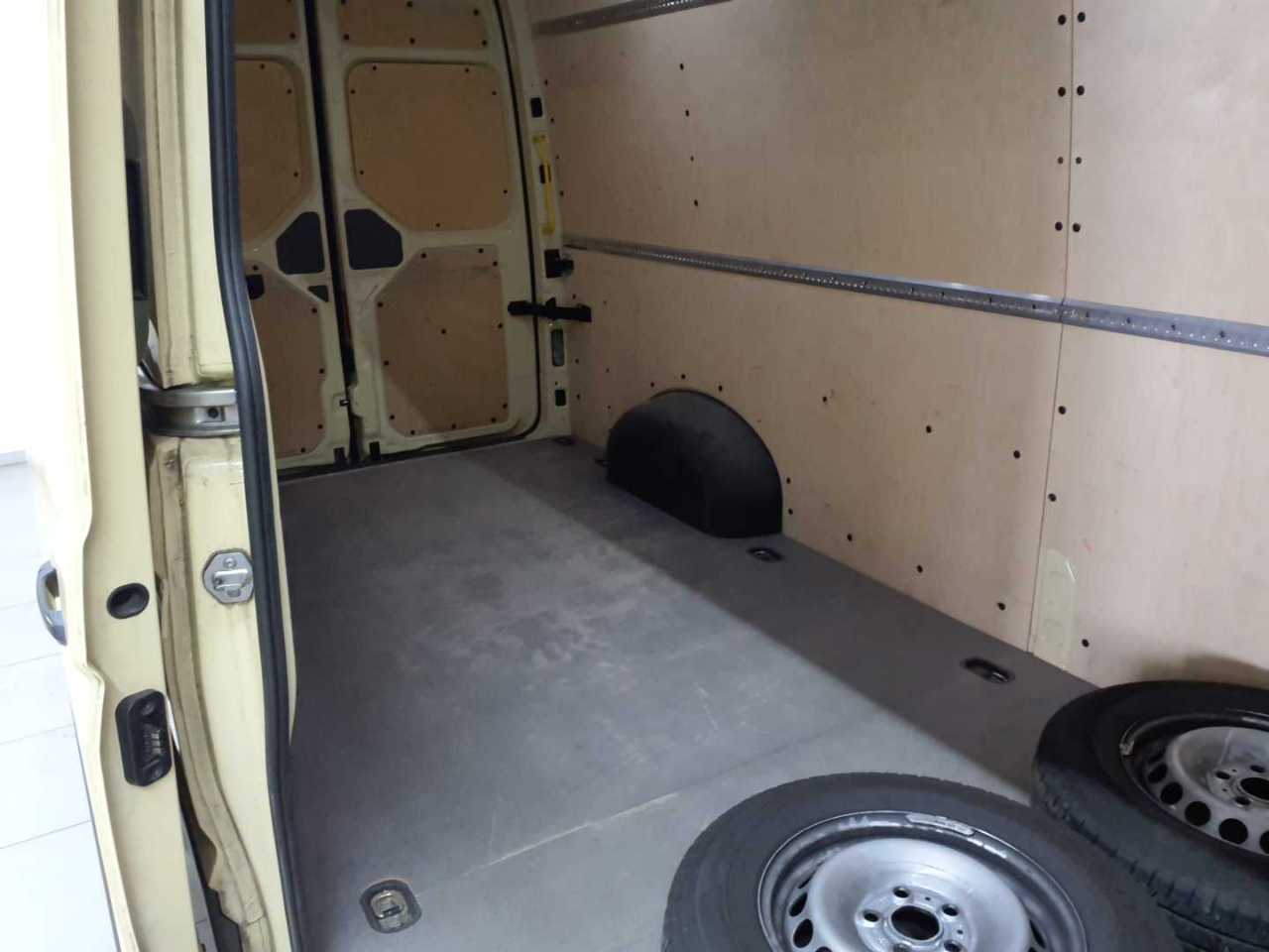 Volkswagen Crafter 35 TDI Autm. VA 14