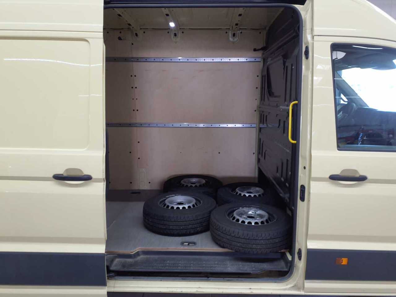 Volkswagen Crafter 35 TDI Autm. VA 13