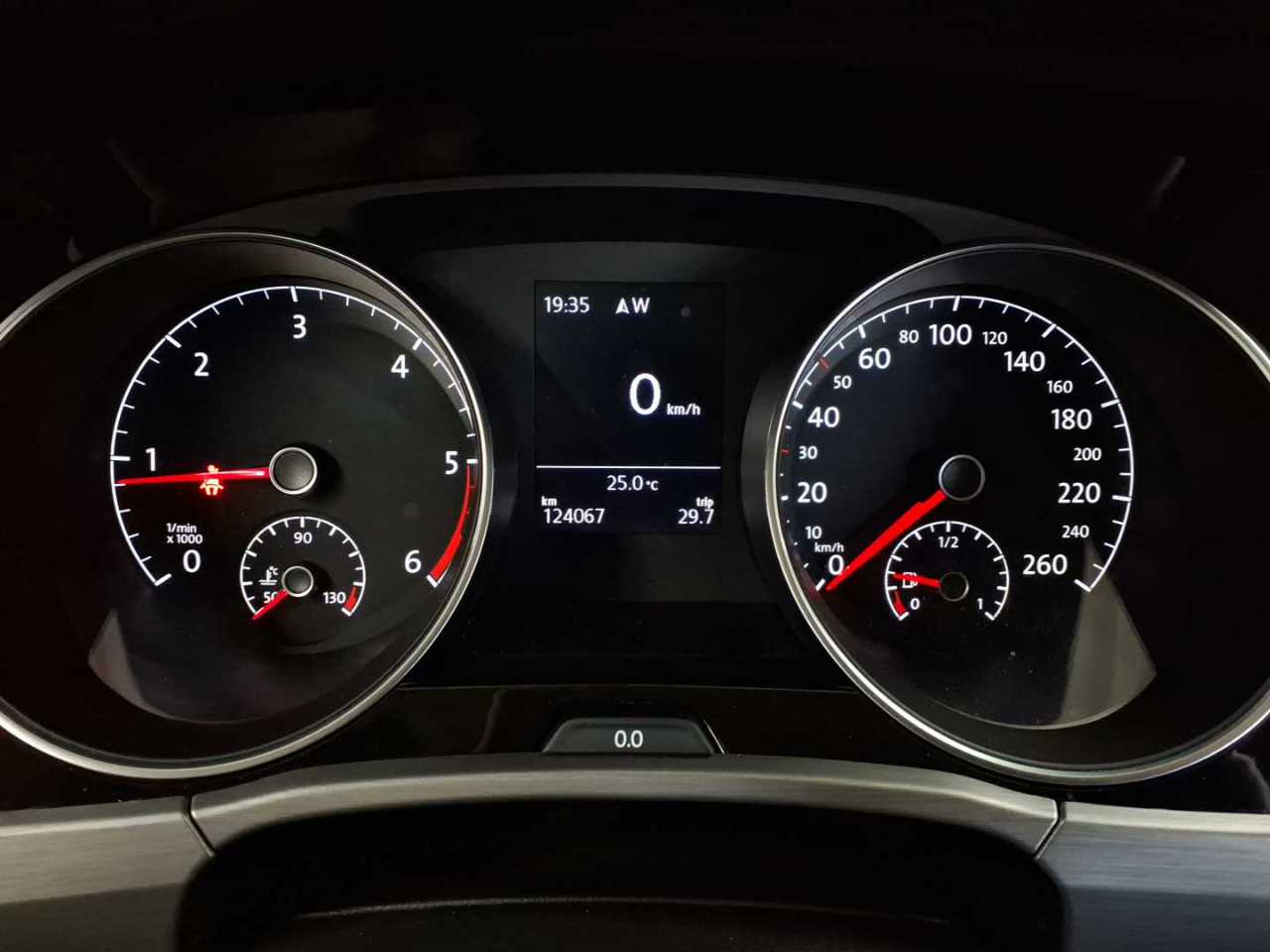 Volkswagen Touran 2.0 TDI SCR Comfortline 11
