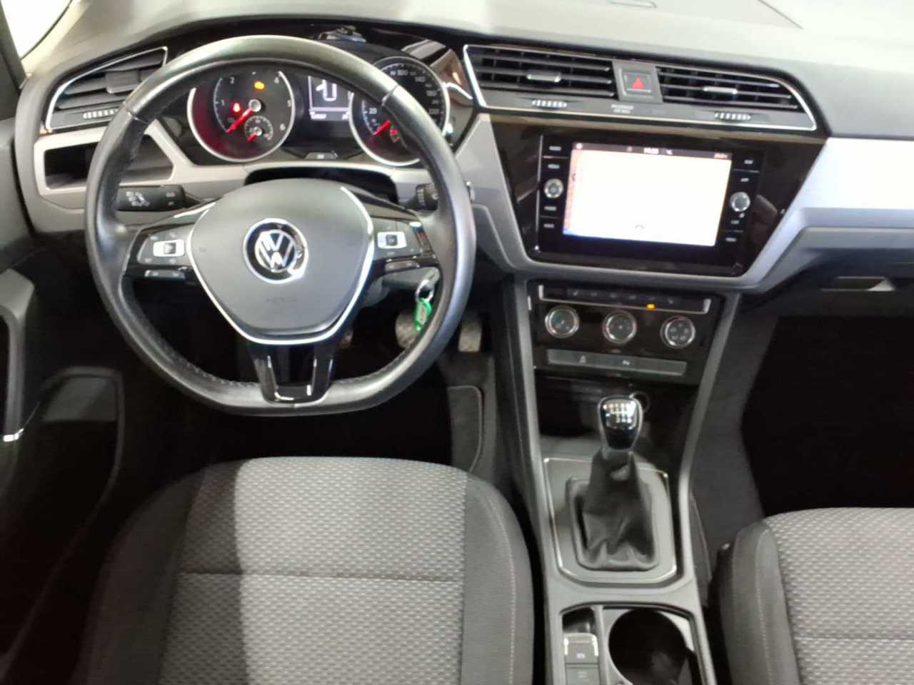 Volkswagen Touran 2.0 TDI SCR Comfortline 10