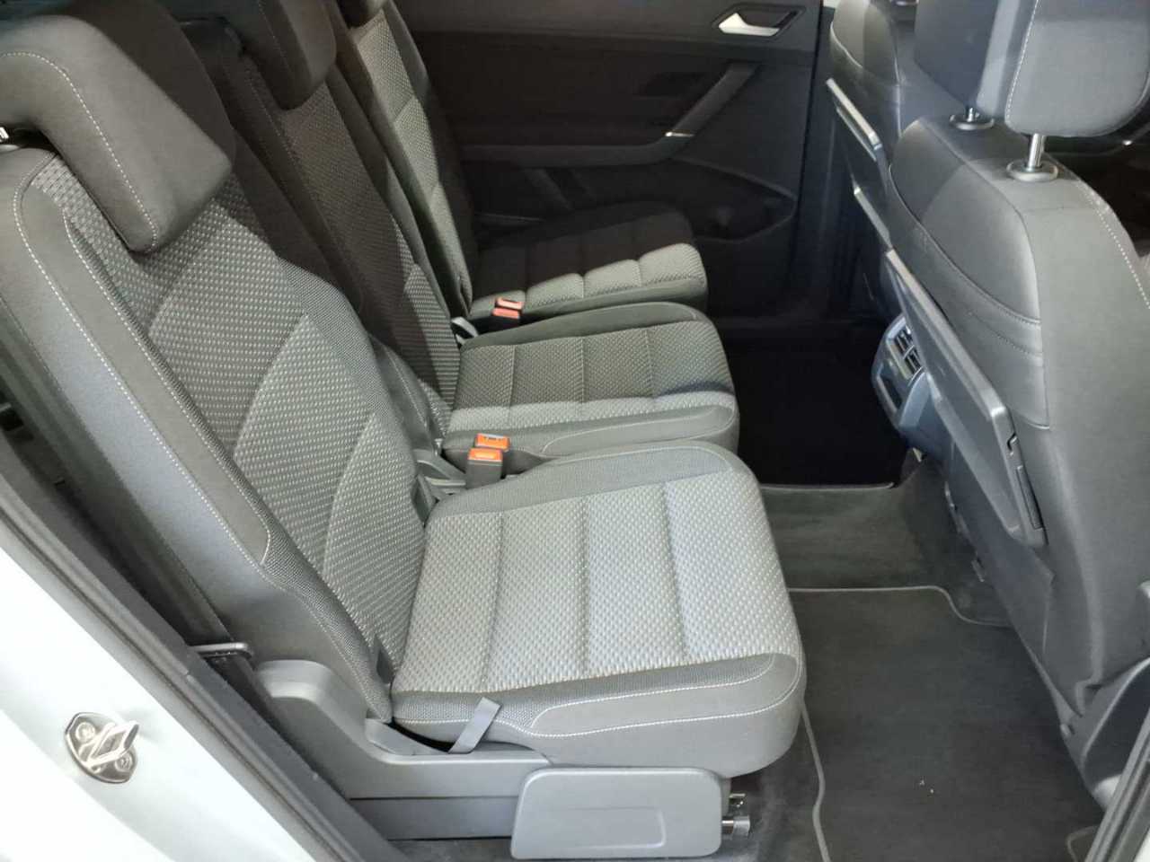Volkswagen Touran 2.0 TDI SCR Comfortline 14