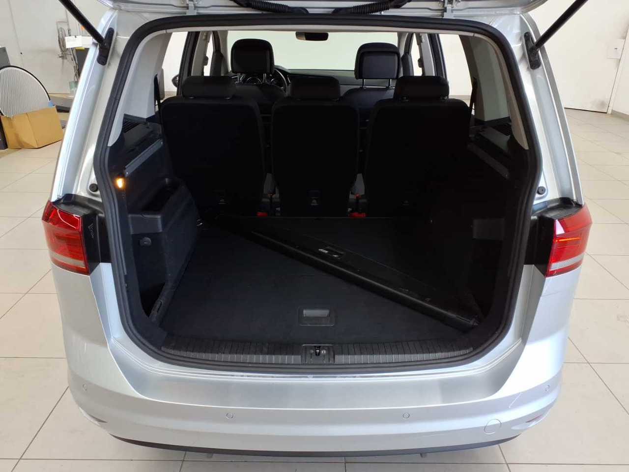 Volkswagen Touran 2.0 TDI SCR Comfortline 15