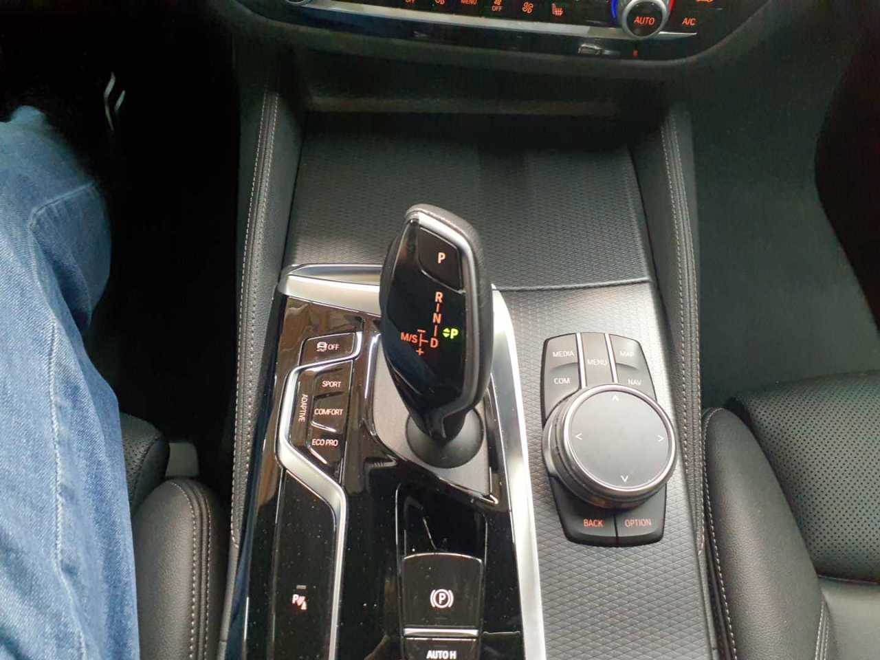 BMW 530i Aut. 10