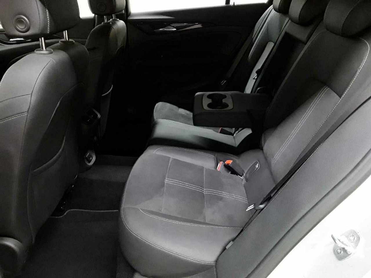 Opel Insignia Grand Sport 1.5 Diesel Elegance 13