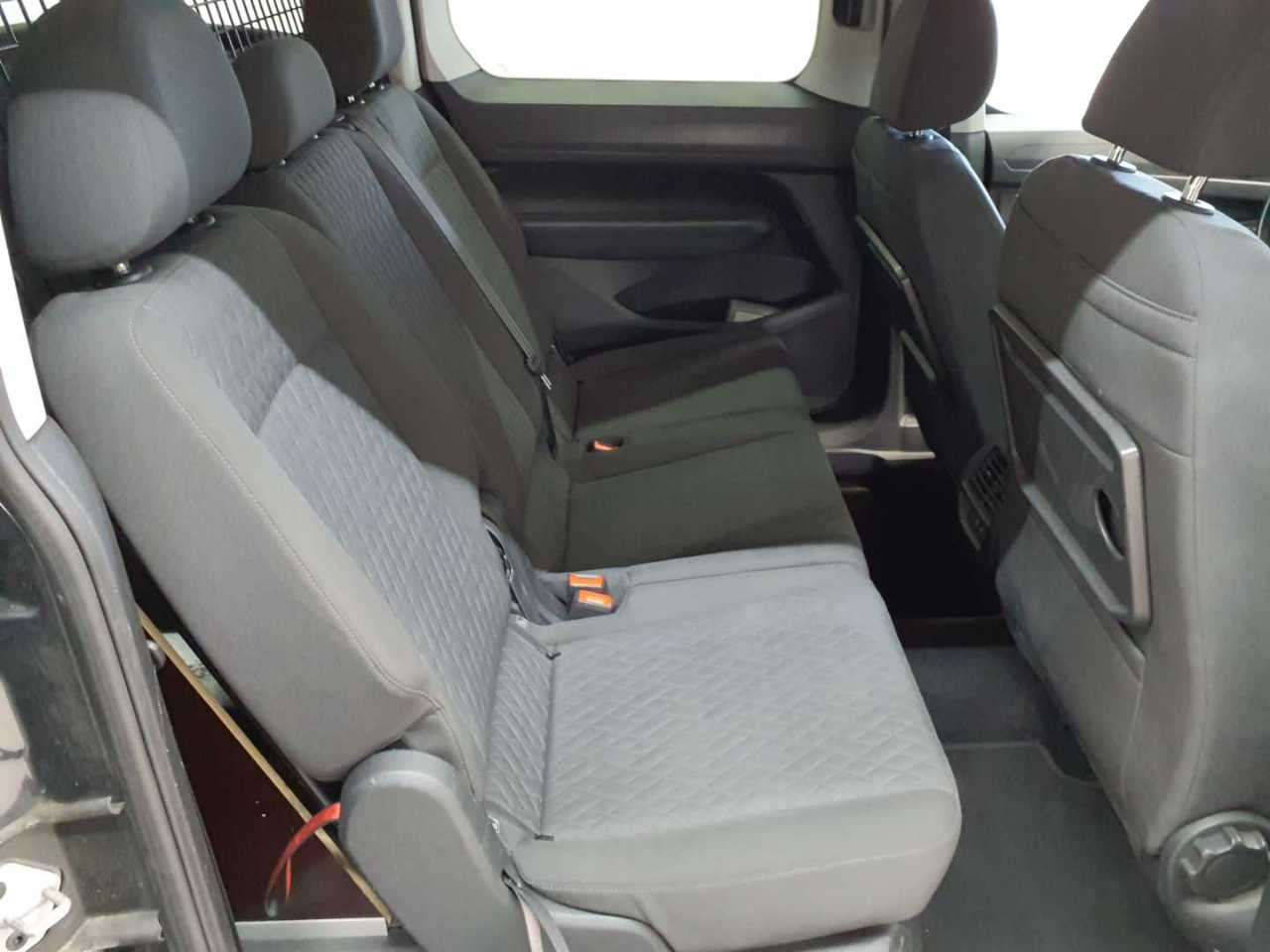 Volkswagen Caddy 2.0 TDI BMT (7-Si.) DSG Life Maxi 13