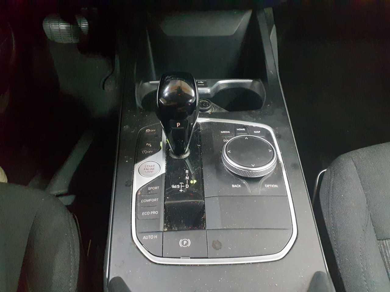 BMW 118d Aut. Advantage 10