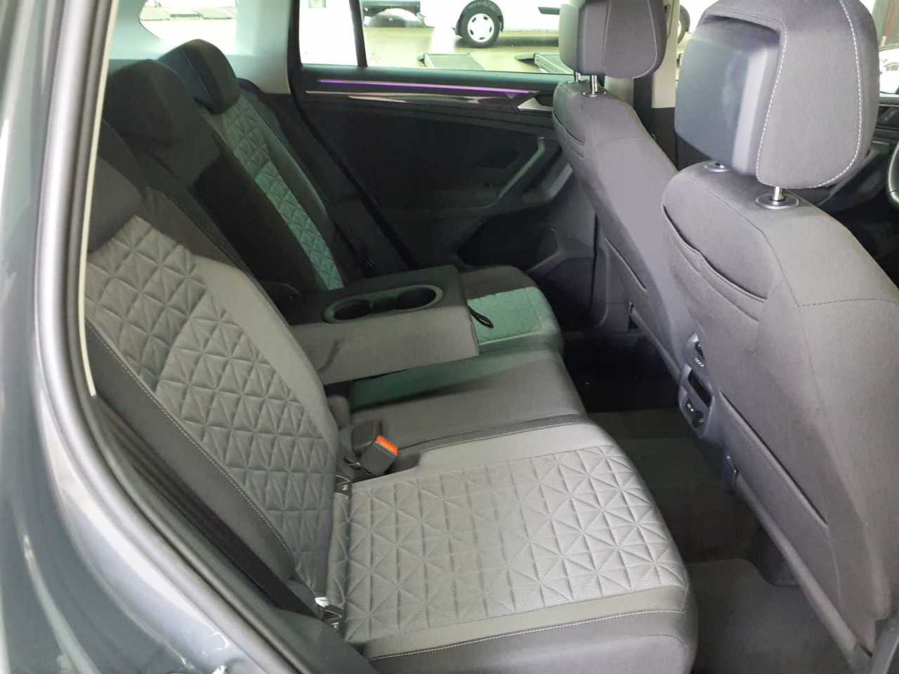 Volkswagen Tiguan 2.0 TDI SCR DSG Life 11