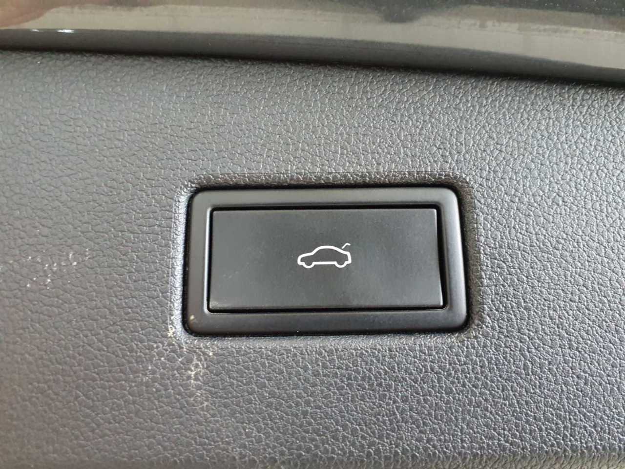 Volkswagen Tiguan 2.0 TDI SCR DSG Life 13