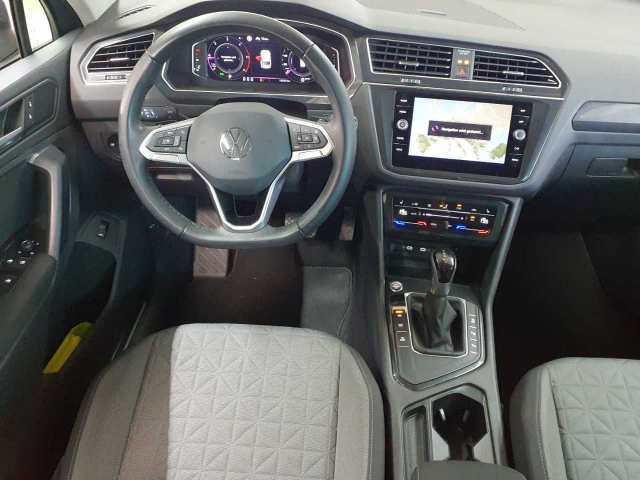 Volkswagen Tiguan 2.0 TDI SCR DSG Life 17