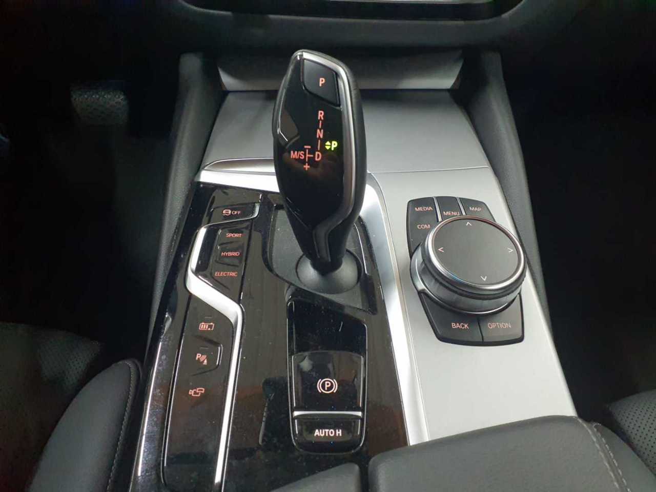 BMW 530e Touring Aut. 10