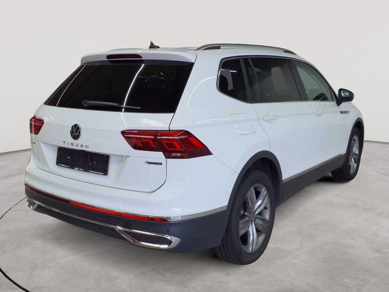 Volkswagen Tiguan Allspace 2.0 TSI OPF 4Motion DSG Elegance 4