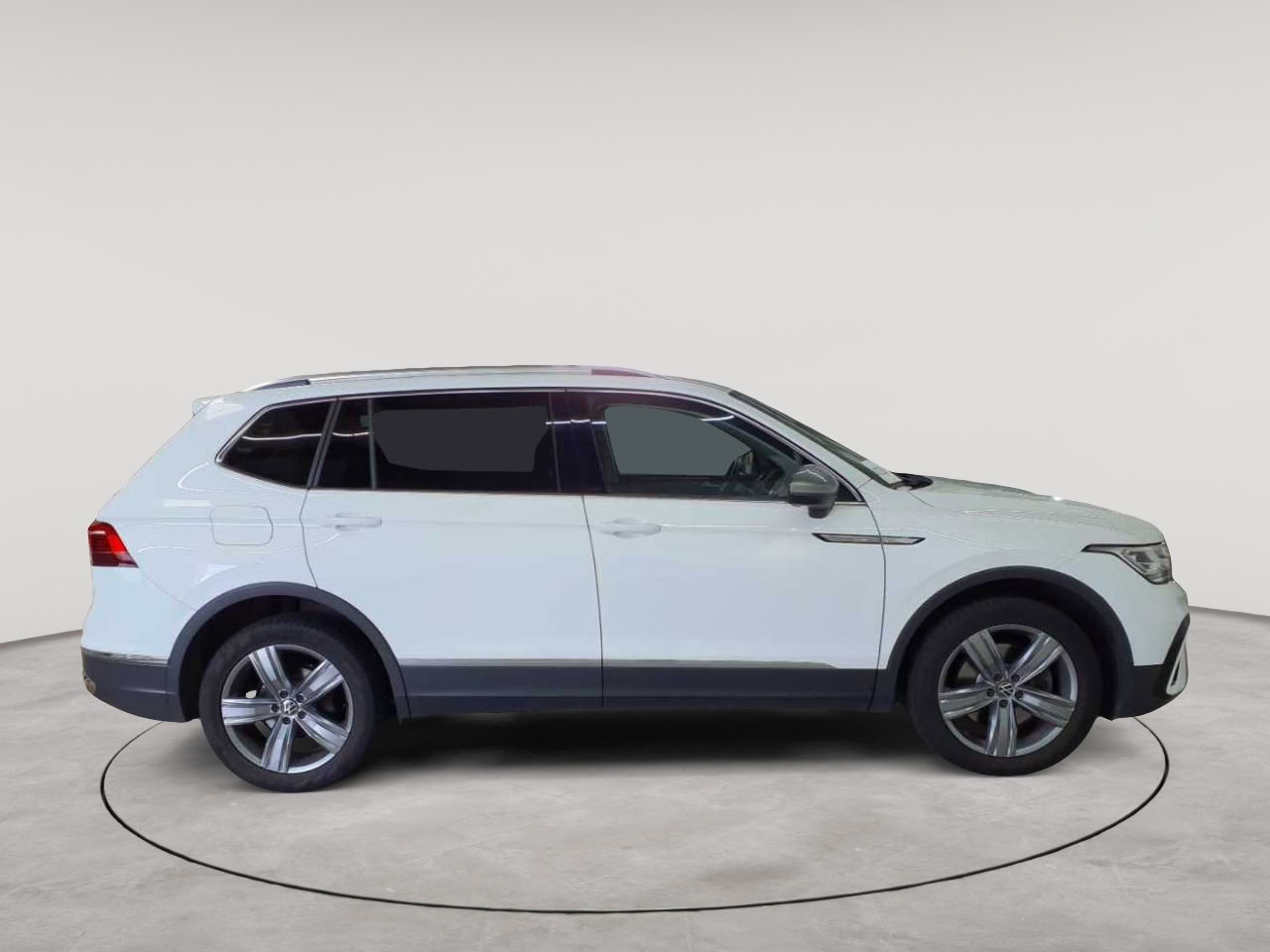 Volkswagen Tiguan Allspace 2.0 TSI OPF 4Motion DSG Elegance 3