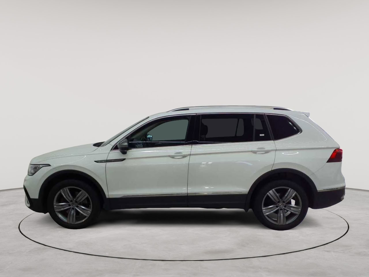 Volkswagen Tiguan Allspace 2.0 TSI OPF 4Motion DSG Elegance 6