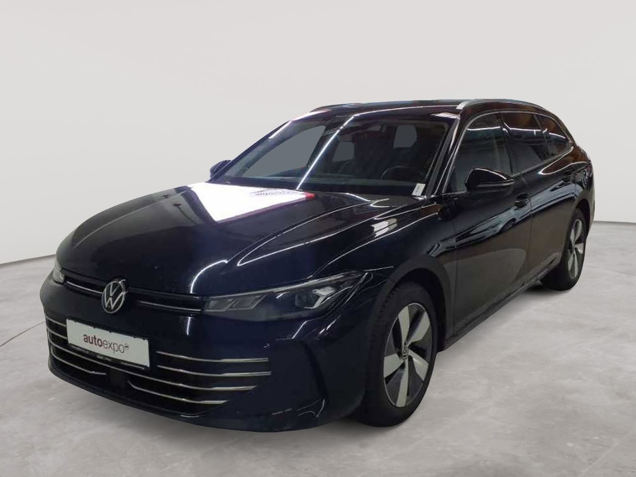 Volkswagen Passat Variant 1.5 e-TSI OPF DSG Business 2