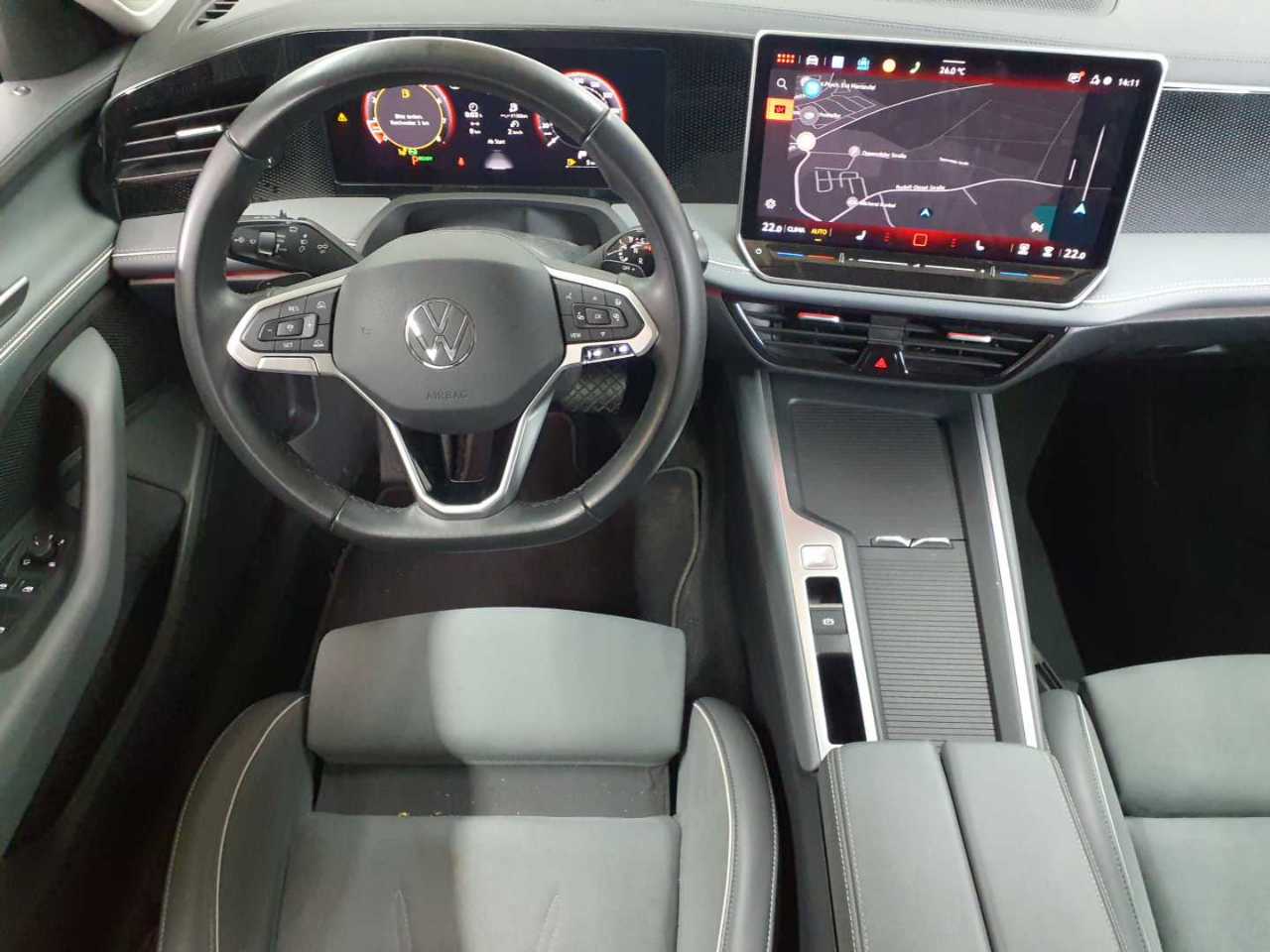 Volkswagen Passat Variant 1.5 e-TSI OPF DSG Business 9