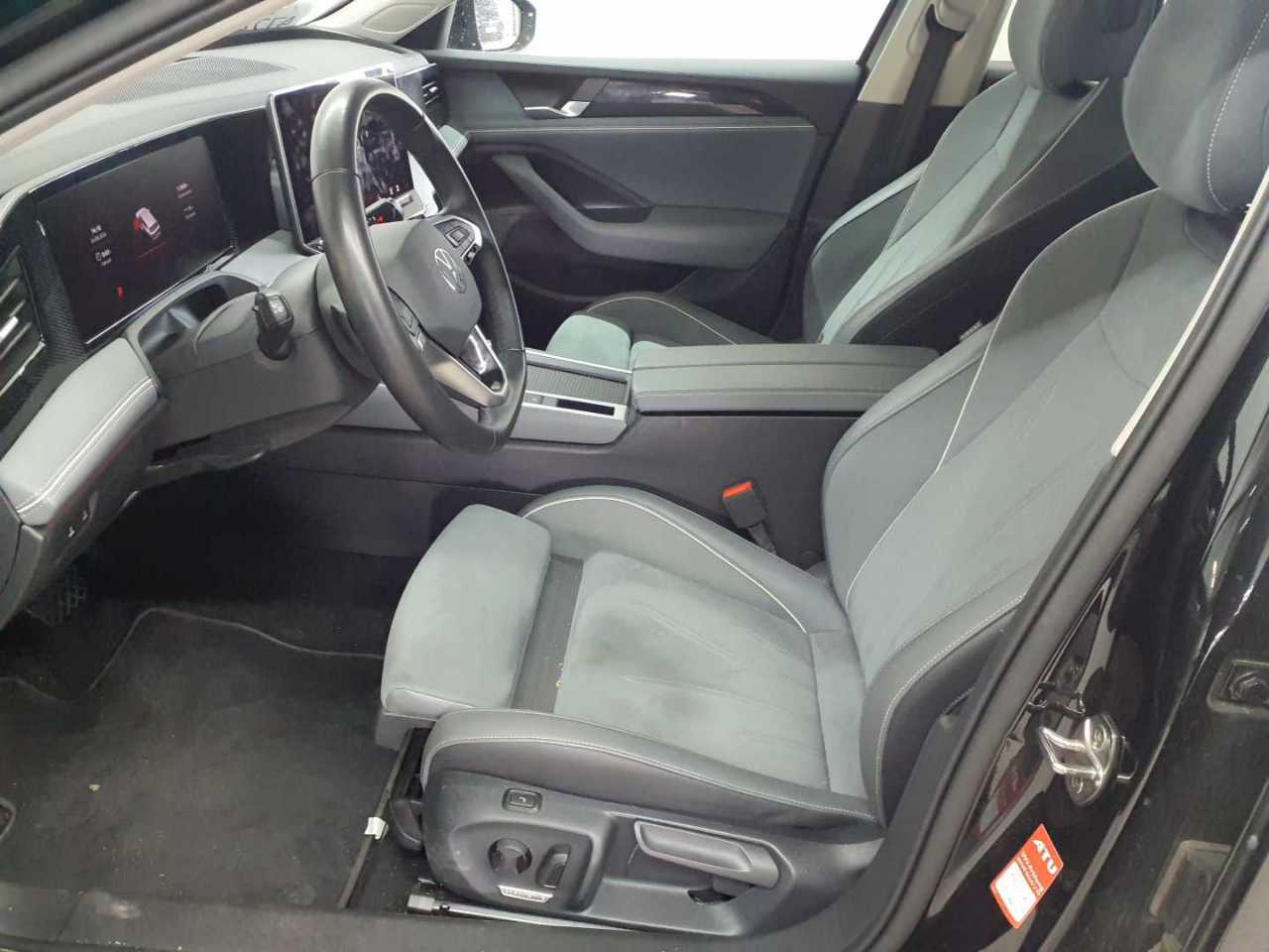 Volkswagen Passat Variant 1.5 e-TSI OPF DSG Business 8