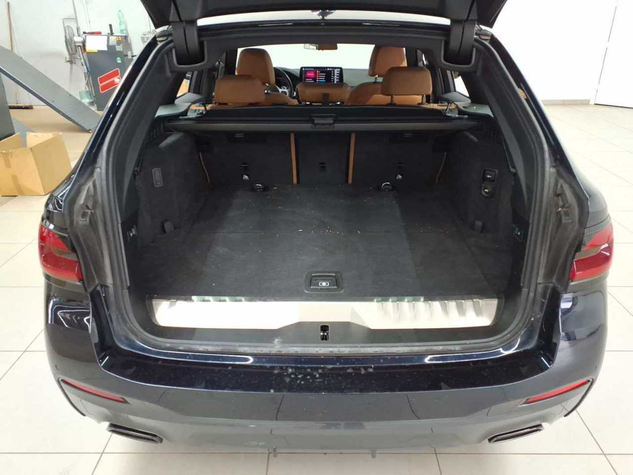 BMW 530e xDrive Touring Aut. 15