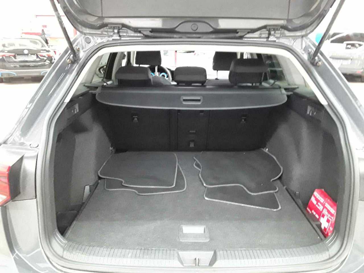 Volkswagen Golf Variant 2.0 TDI SCR DSG Style 15