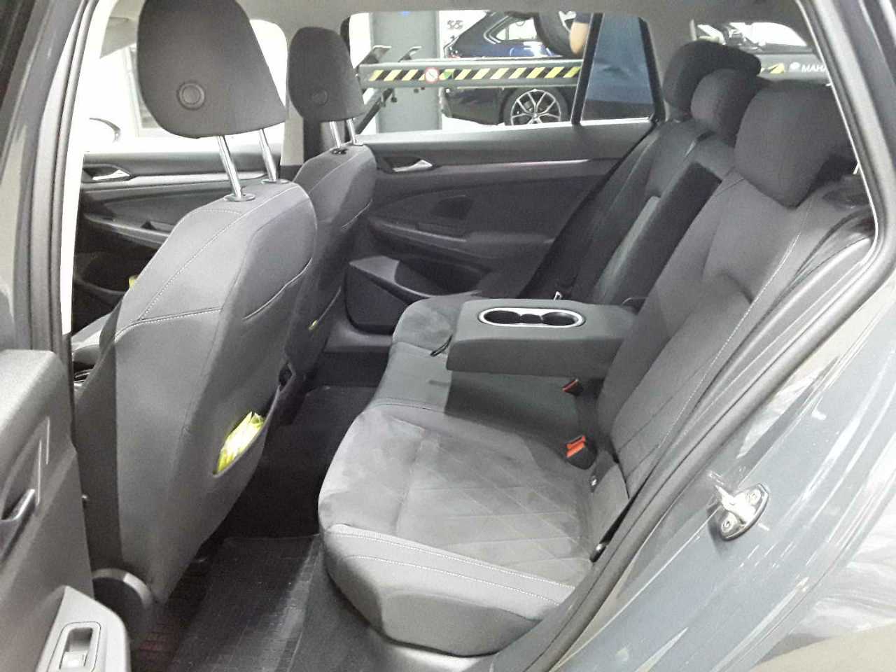 Volkswagen Golf Variant 2.0 TDI SCR DSG Style 13