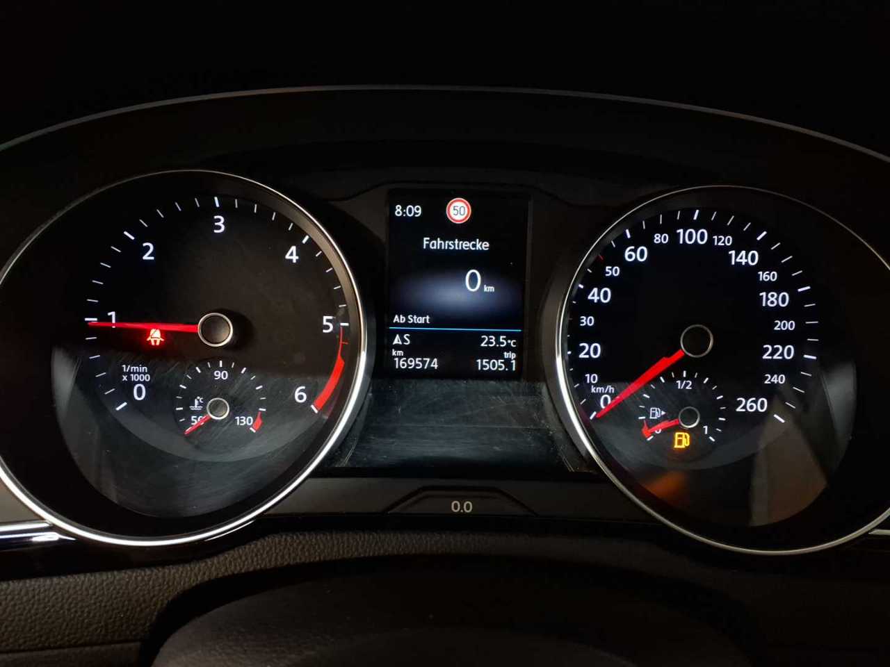 Volkswagen Passat Variant 2.0 TDI SCR Elegance 11