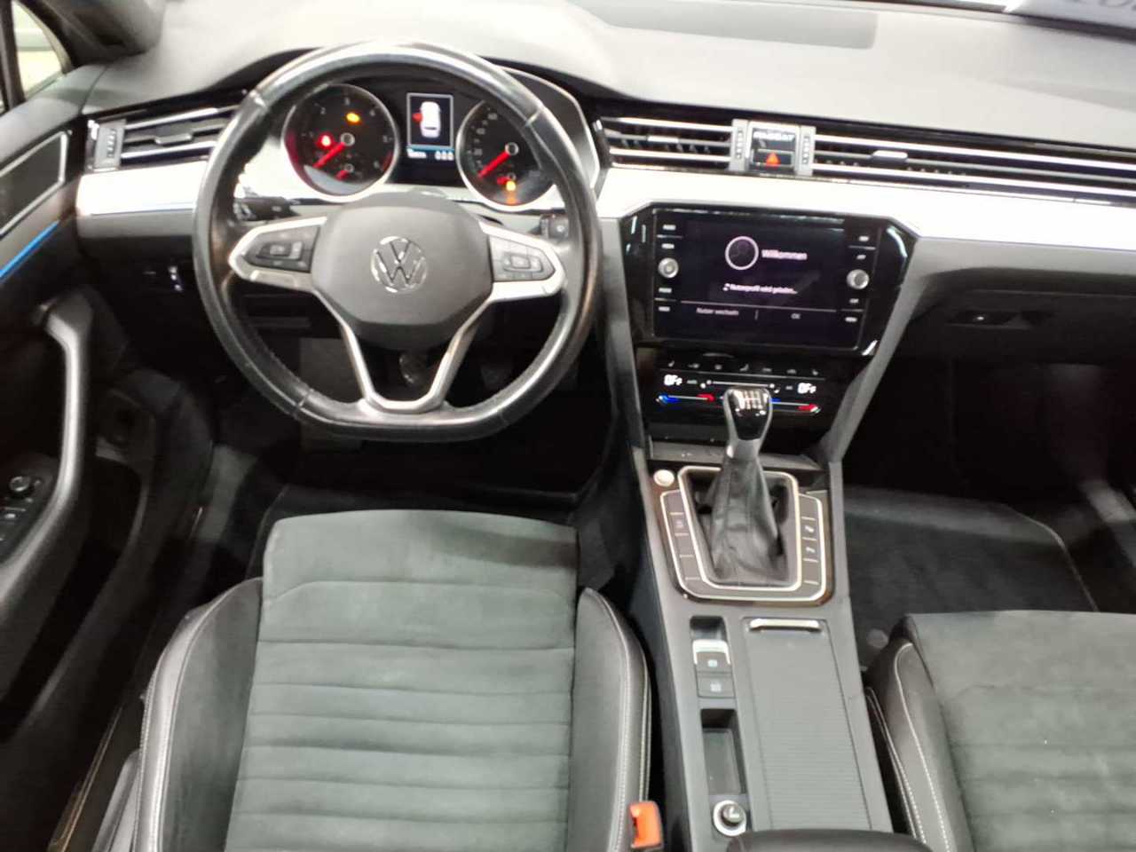 Volkswagen Passat Variant 2.0 TDI SCR Elegance 10