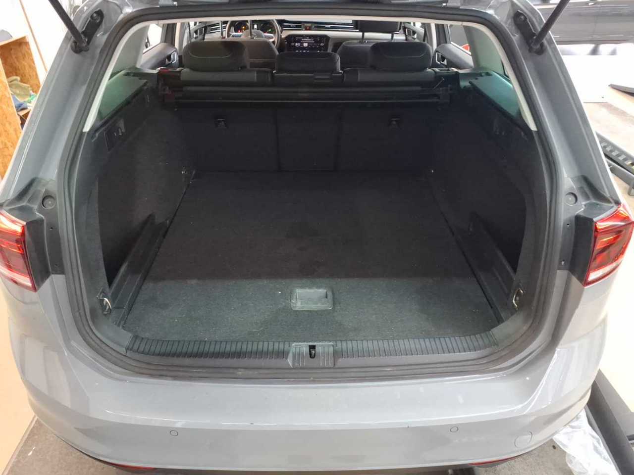 Volkswagen Passat Variant 2.0 TDI SCR Elegance 15
