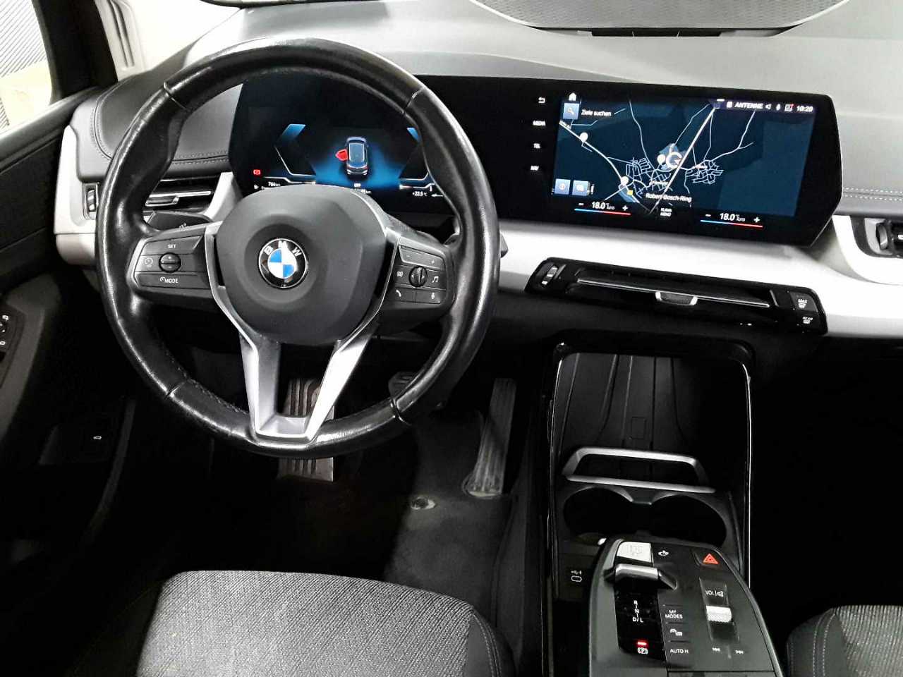 BMW 218d Active Tourer Aut. 10