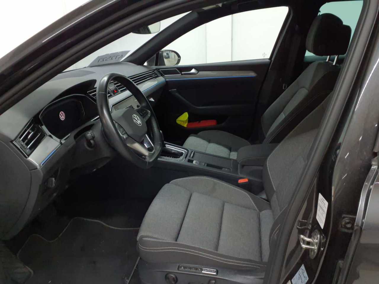 Volkswagen Passat Variant 2.0 TDI SCR DSG Business 7