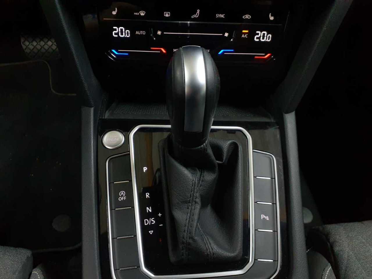 Volkswagen Passat Variant 2.0 TDI SCR DSG Business 10
