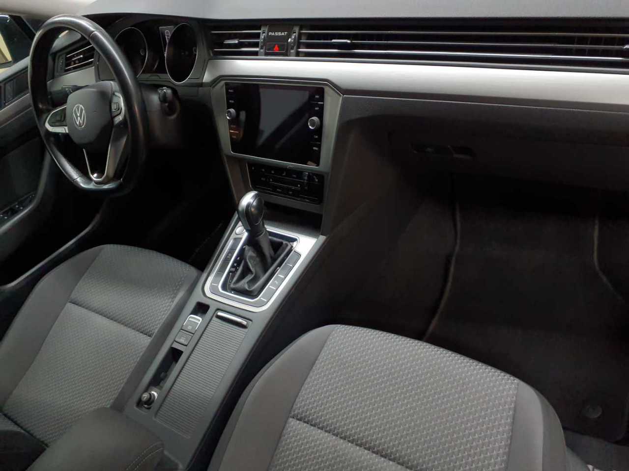 Volkswagen Passat Variant 2.0 TDI SCR DSG 9