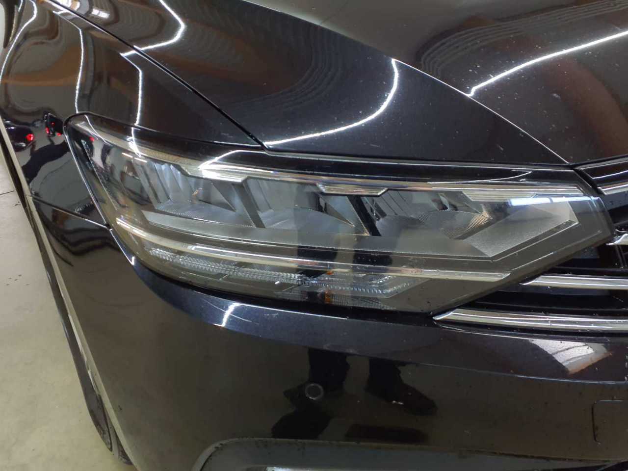 Volkswagen Passat Variant 2.0 TDI SCR DSG 18