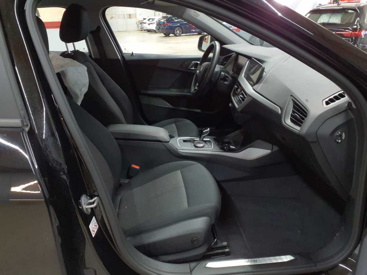 BMW 118d Aut. Advantage 8
