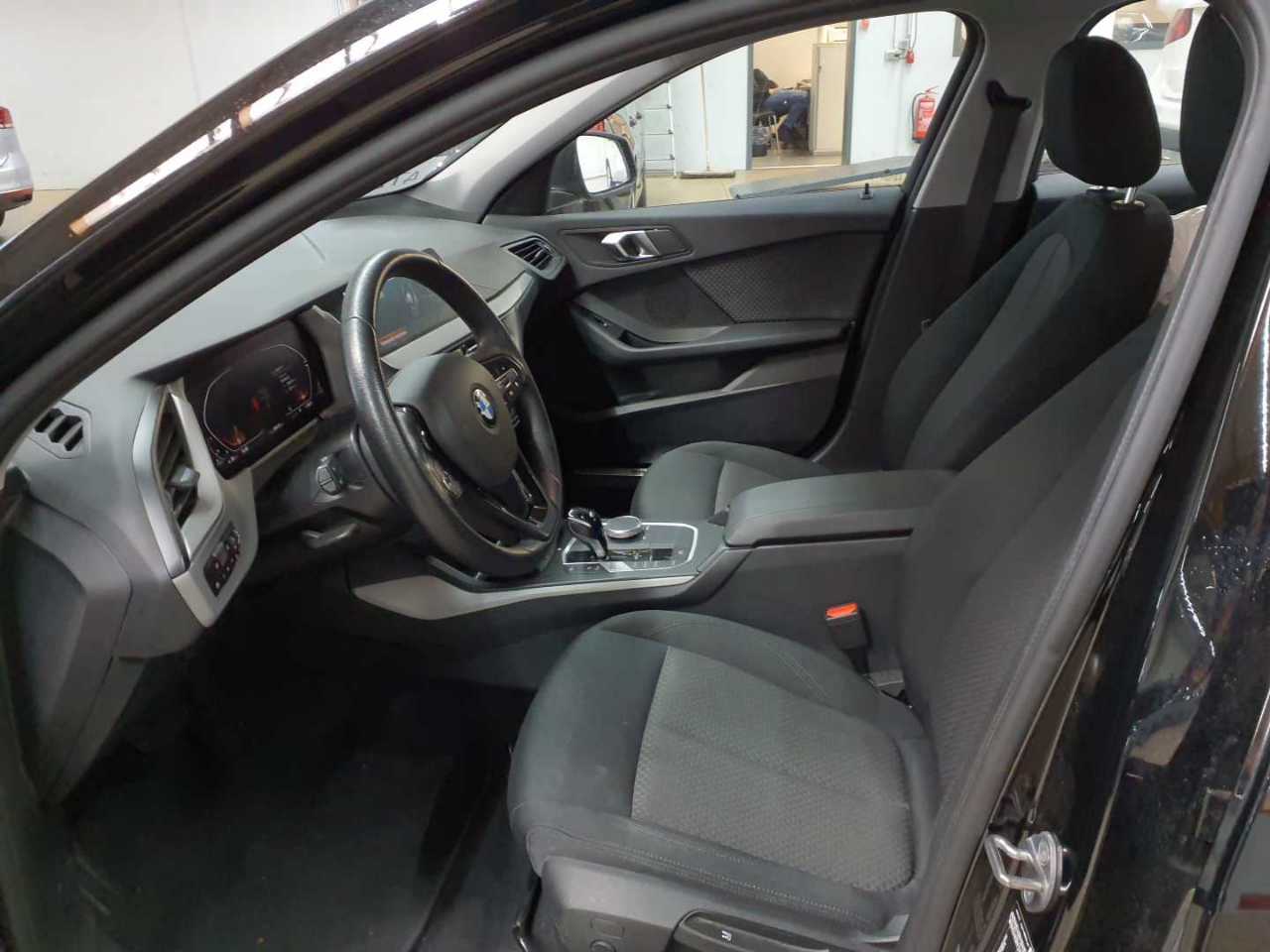 BMW 118d Aut. Advantage 7
