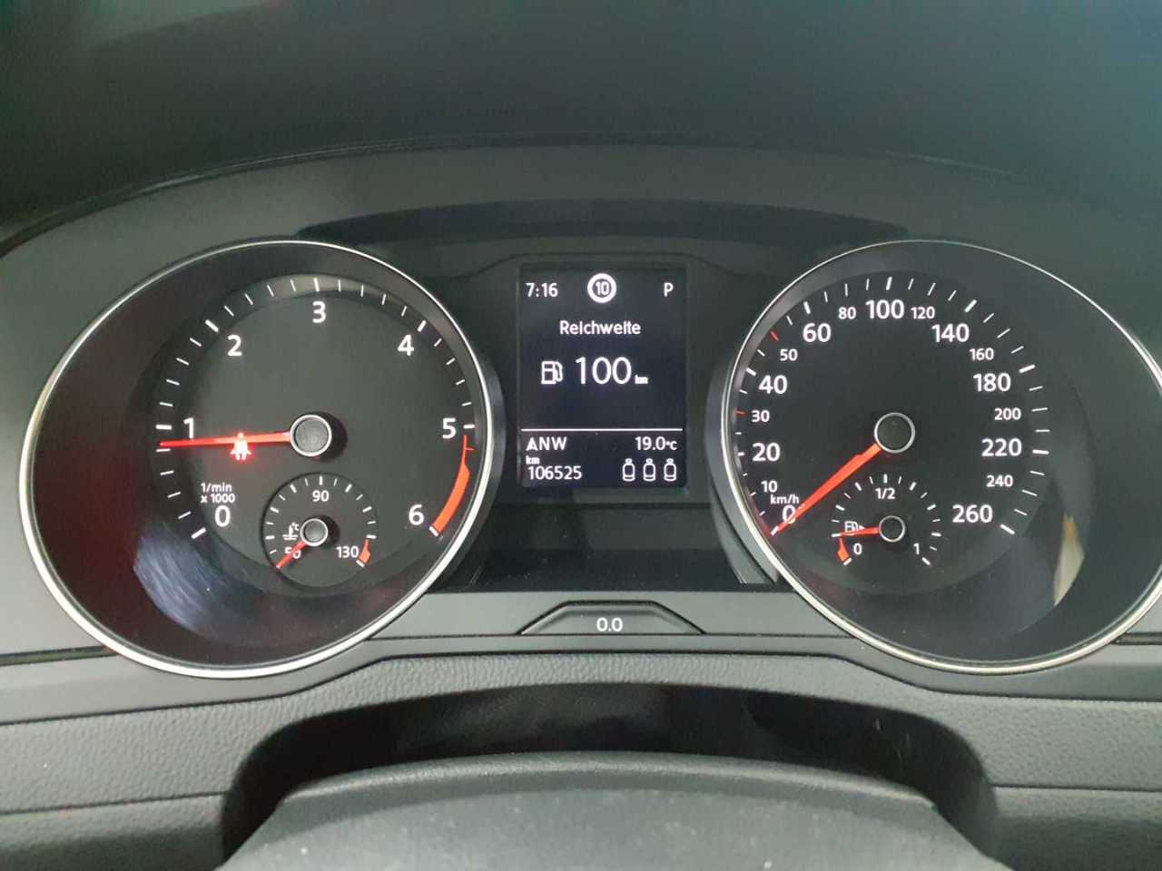 Volkswagen Passat Variant 2.0 TDI SCR DSG 11