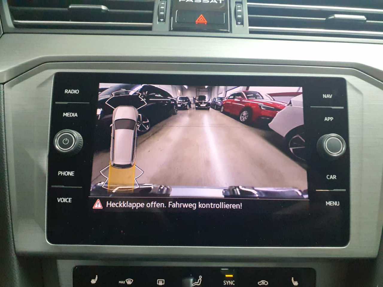 Volkswagen Passat Variant 2.0 TDI SCR DSG 16