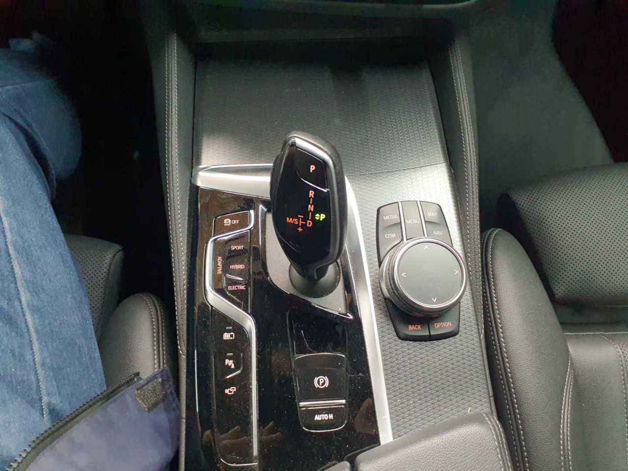 BMW 530e xDrive Touring Aut. 10