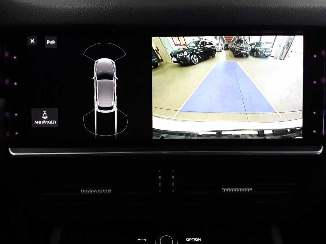 Porsche Cayenne E-Hybrid Tiptronic S 16
