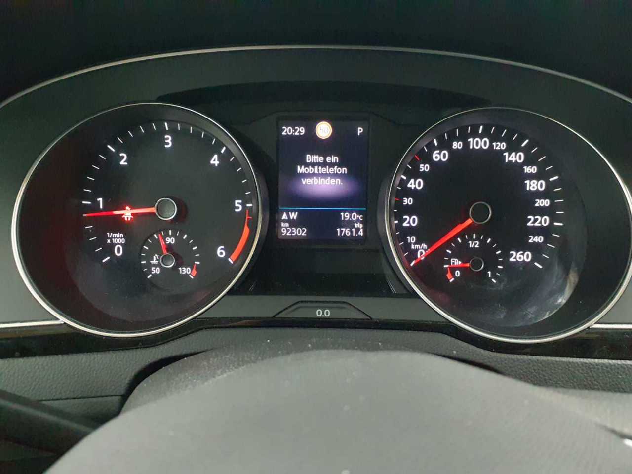 Volkswagen Passat Variant 2.0 TDI SCR DSG Business 11