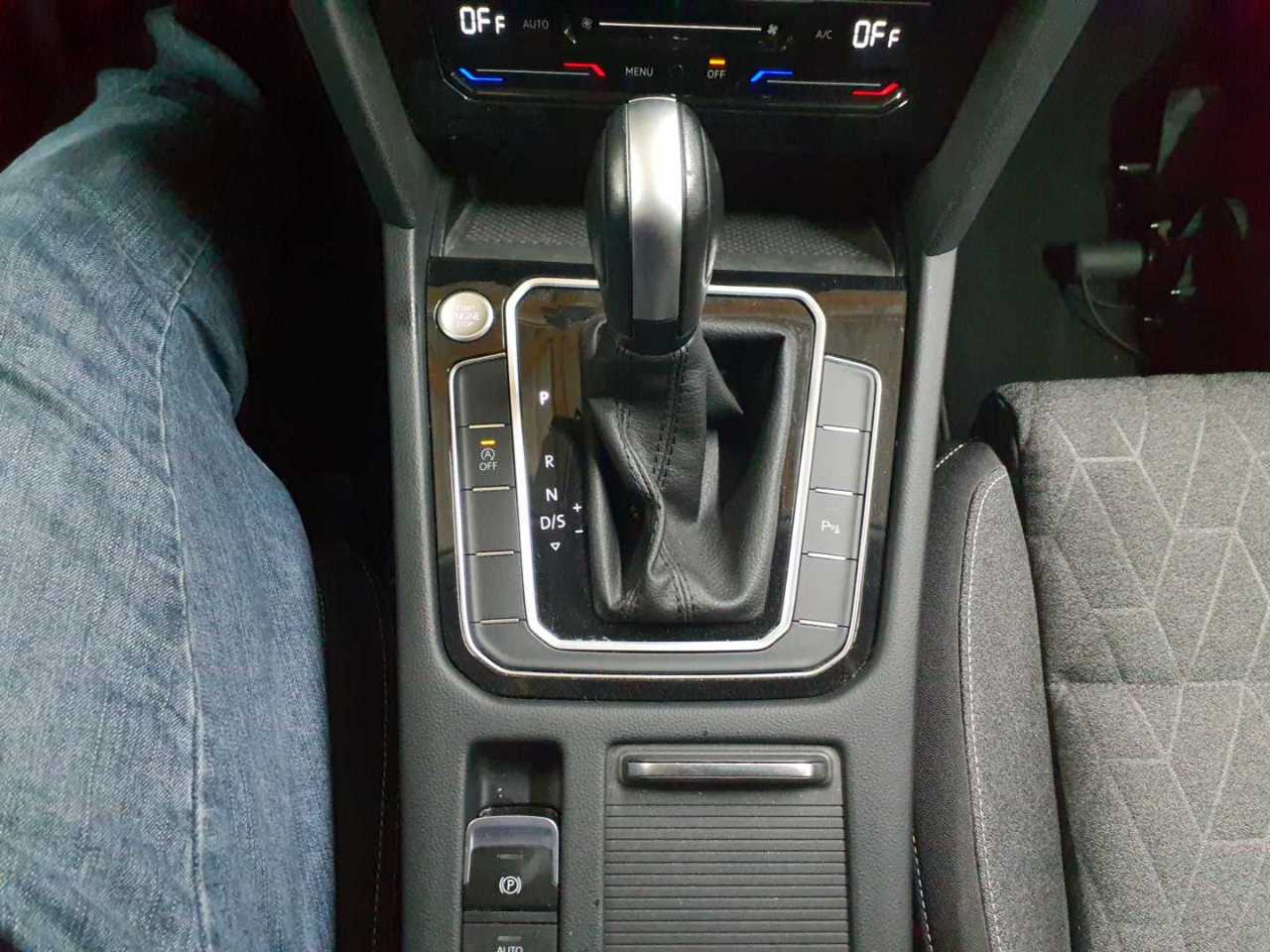 Volkswagen Passat Variant 2.0 TDI SCR DSG Business 10