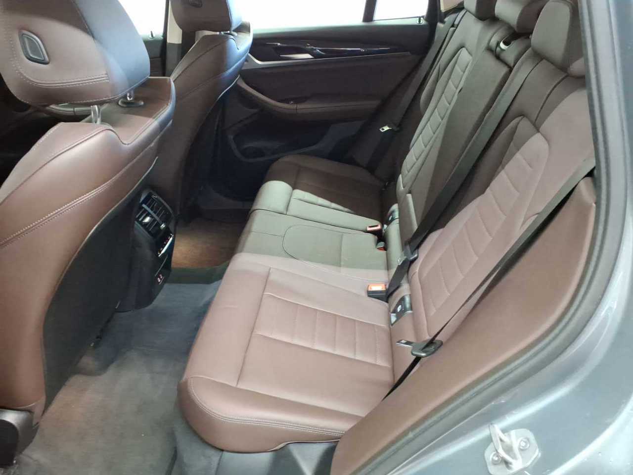 BMW X3 xDrive20d Aut. 13