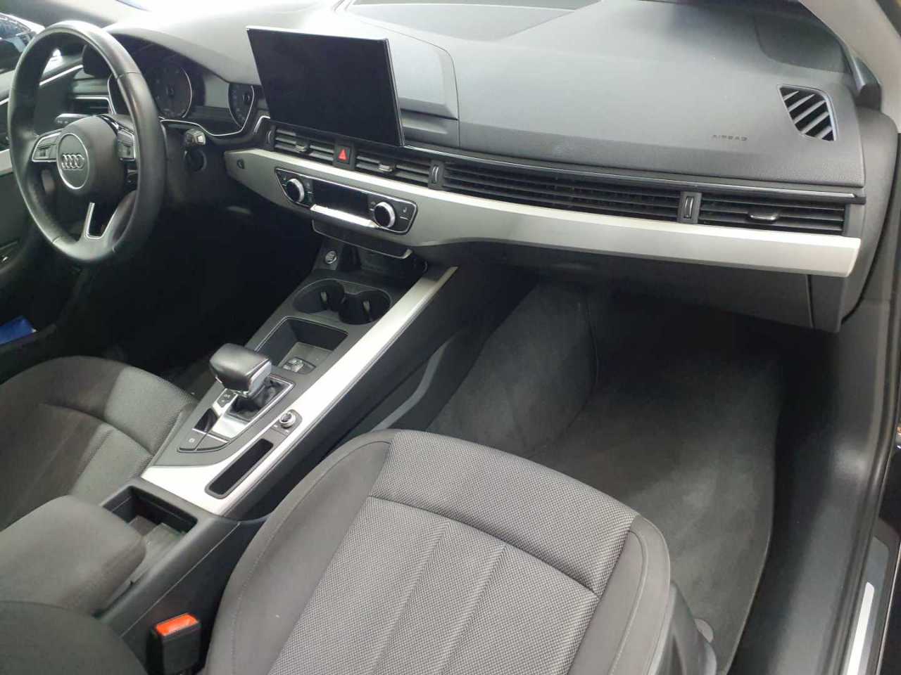 Audi A4 Avant 35 TDI S tronic 9