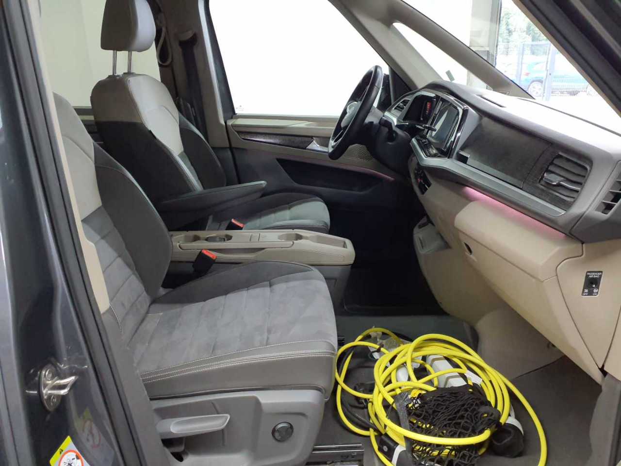Volkswagen Multivan Kurz eHybrid Energetic 7