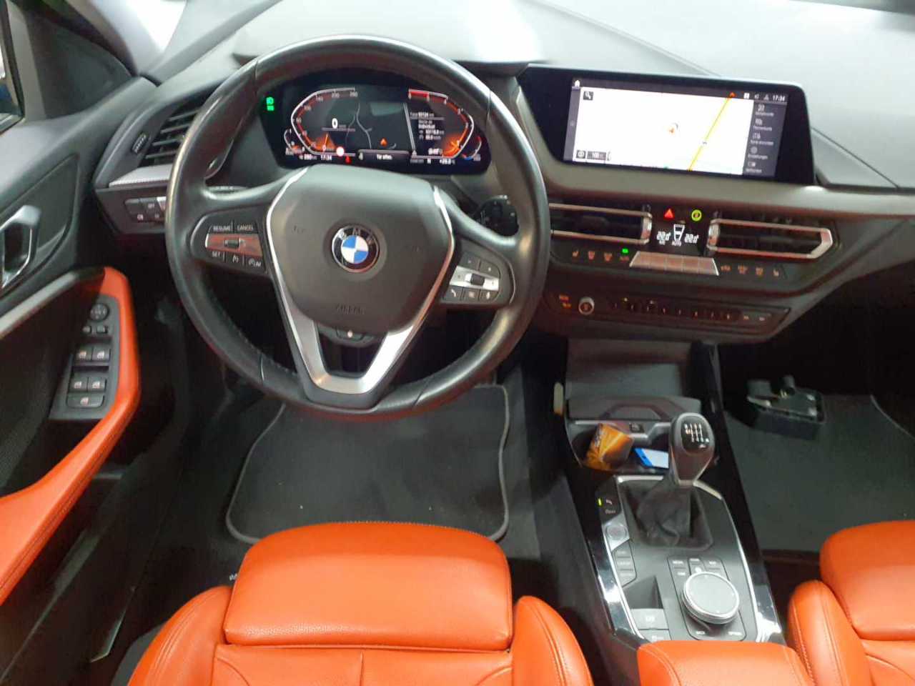 BMW 118d Sport Line 9