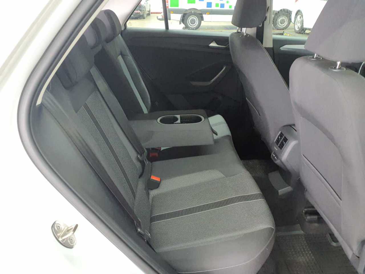 Volkswagen T-Roc 2.0 TDI SCR DSG Life 13