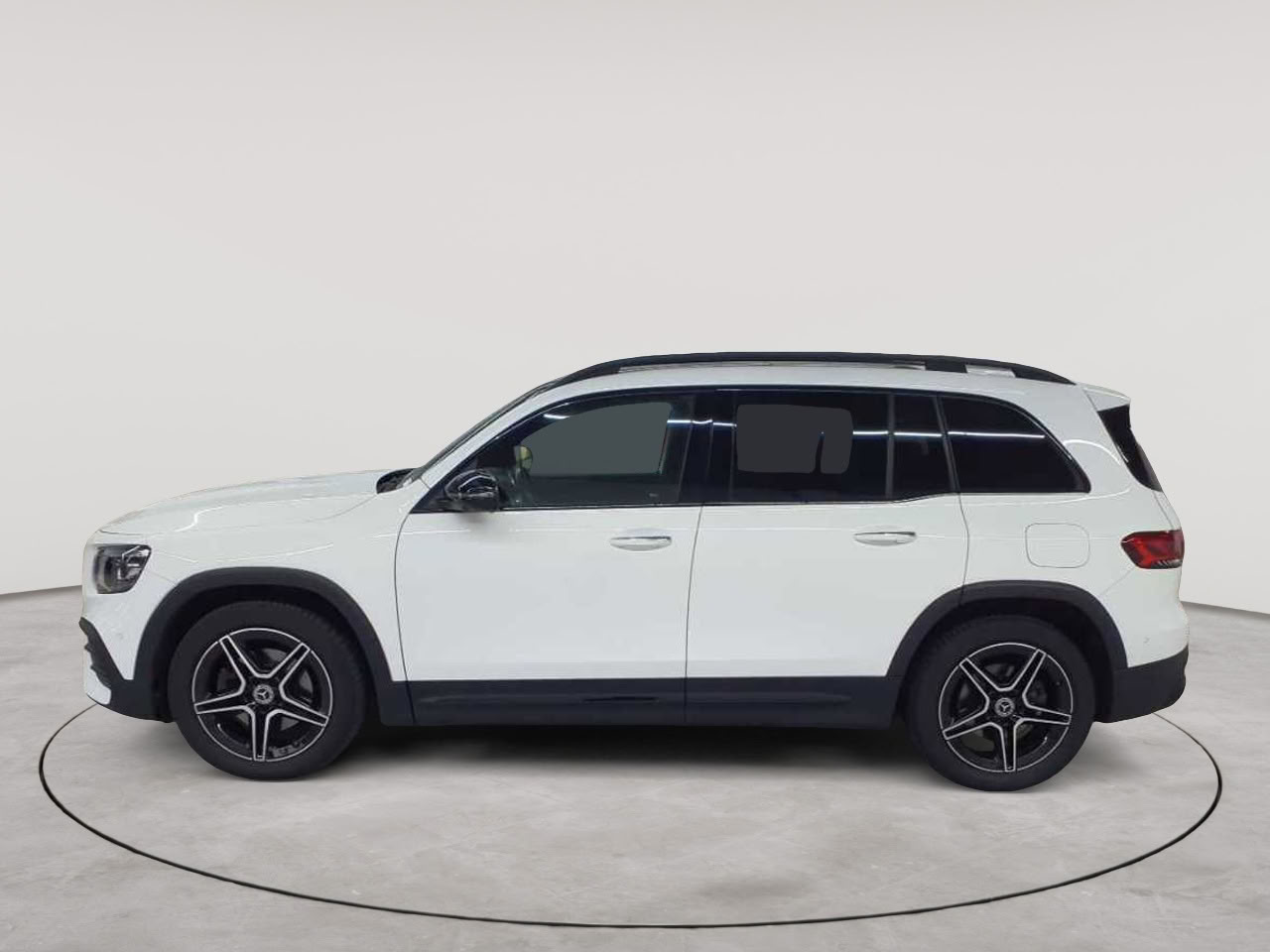 Mercedes-Benz GLB 250 4Matic 8G-DCT AMG Line 6